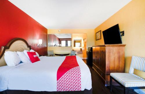 Cape Fear Hotel | OYO Hotel Wade/Fayetteville I-95 South