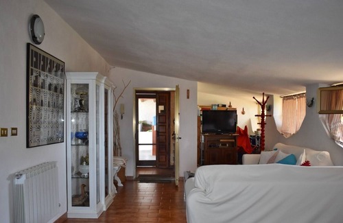 Trinita d'Agultu e Vignola Villa | Panoramic villa with garden in Isola Rossa