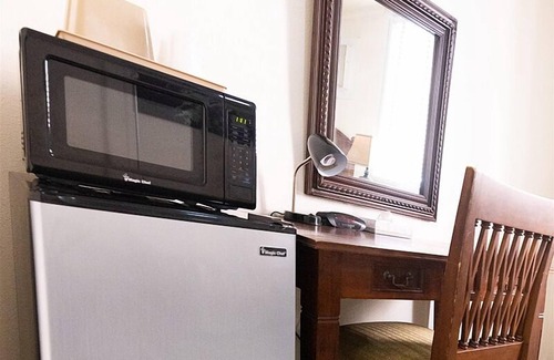 Western Honolulu Hotel | Pacific Marina Inn Airport Hotel