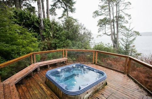 Tonquin Beach House | Pacific Retreat-Ocean Views, Tonquin, Hot Tub, BBQ