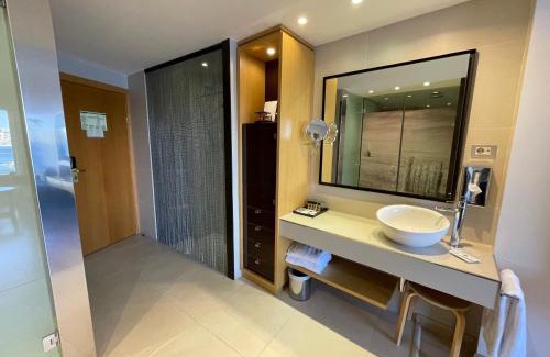 Illetas Hotel | Palace Bonanza Playa Resort & SPA by Olivia Hotels Collection