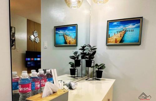 Puerto Princesa City Centre Apartment | Palawan Romantic Studio with Balcony, FREE Pool & Gym - B2 5Chrysolite