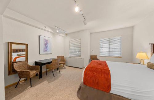 Olympic Valley Apartment | Palisades Tahoe Lodge Rentals Studio #152