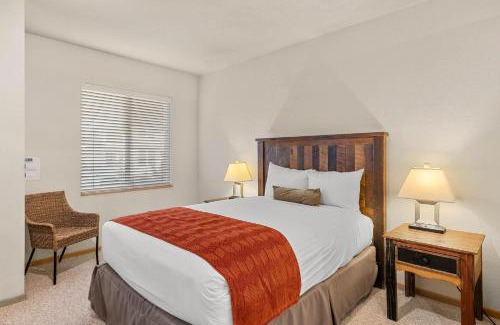 Olympic Valley Apartment | Palisades Tahoe Lodge Rentals Studio #152
