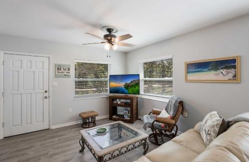 Palmetto House | Palmetto Home with Manatee River Access!