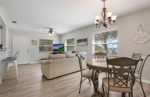 Palmetto House | Palmetto Home with Manatee River Access!