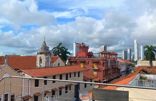 Casco Viejo Apartment | panama charm