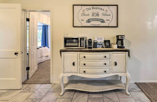 Panama City Cottage | Panama City Home w/Beach Gear & 2 Bikes