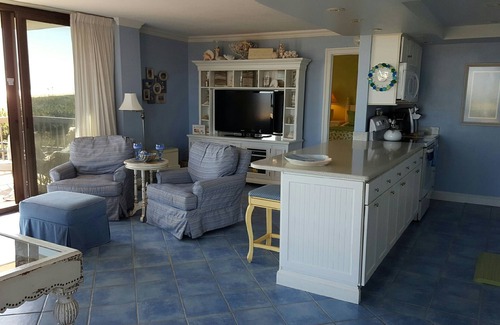 Bethany Beach Condo | Panoramic Oceanfront. Beautiful Five Star. The perfect summer vacation.