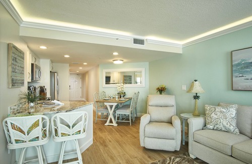 Belle Vista Condo | Paradise Awaits on St Pete Beach*FULL Gulf Front 2 BR Condo*Panoramic Ocean View