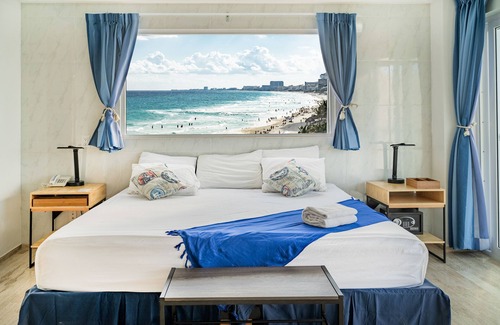 Punta Cancun House | Paradise Beachfront & Nightlife Heart
