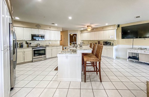 Palmetto House | Paradise on the Bay - Snead Island FL Waterfront - pool featured on Insane Pools