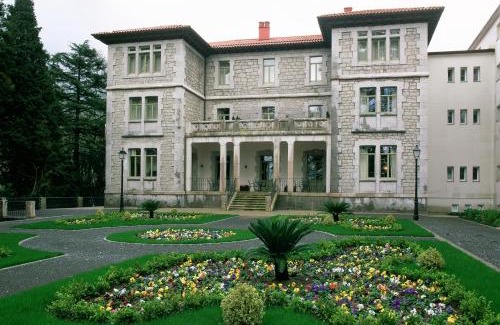 Limpias Hotel | Parador de Limpias