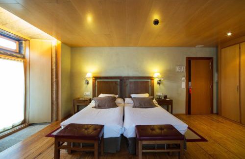 Santo Estevo de Ribas de Sil Hotel | Parador de Santo Estevo