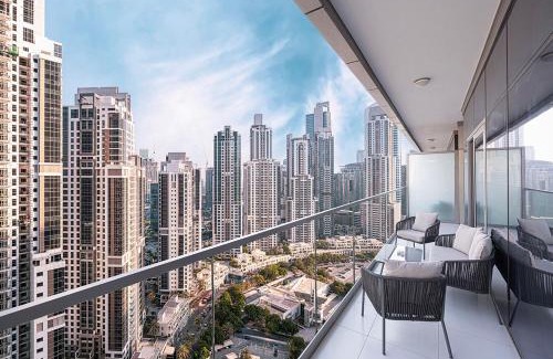 Downtown Dubai Apartment | Paramount Midtown Hotel - Luxury Apartments & Infinity Pool with Burj Khalifa View