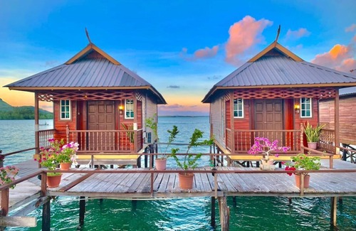 Semporna Ski Chalet | Parapat Water Village Resort
