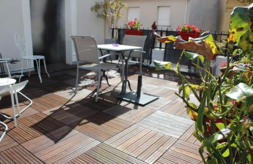 Malakoff Apartment | PARIS de FLORE Flore
