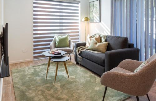 Christchurch Apartment | Park and Stay 4BR Townhouse near Avon River