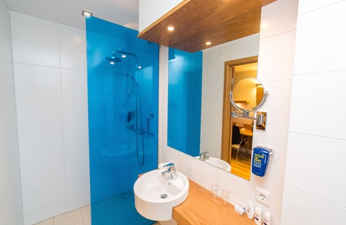 Innri-Njarthvik Hotel | Park Inn by Radisson Reykjavik Keflavik Airport