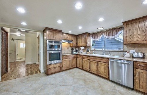 Lakeside Park House | Park & walk Stateline Starting 499.00 Nite 3 Blk Beach n Casinos & Ski Gondola
