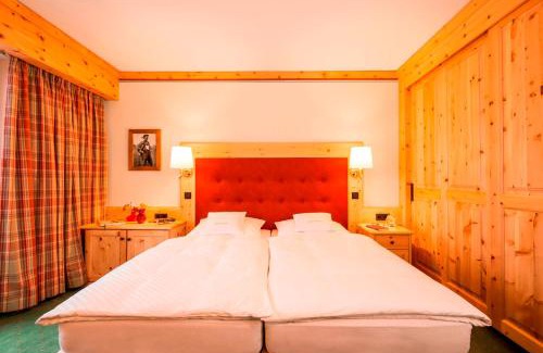 Wallgau Hotel | Parkhotel Wallgau 4 Sterne Superior Alpenjuwel mit Spa Genuss, Golf & Wellness in der Karwendel-Region Tradition trifft Eleganz im stilvollen Rückzugsort