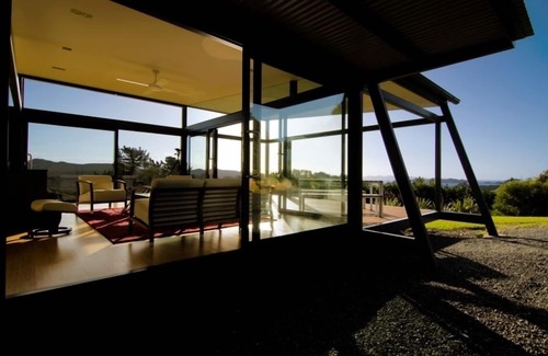 Russell Villa | Paroa Retreat - Supreme House of The Year 2008