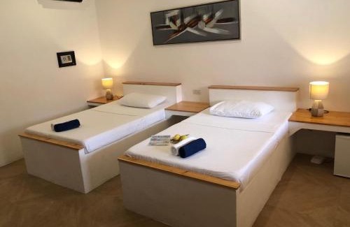 Basdiot Resort | Parrot Resort Moalboal