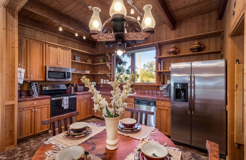 Pinnacle Peak Apartment | PARSONS VILLAS - Troon Cabin Casita | Breathtaking Views, Heated Pool, Putting Green, Horses!