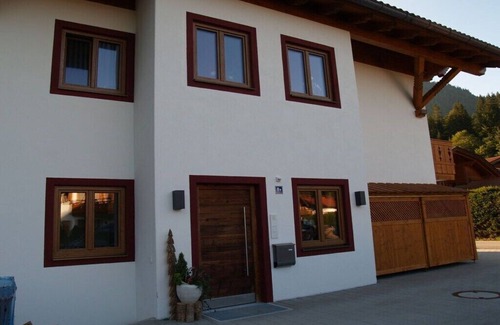 Garmisch-Partenkirchen House | Partnachklamm Comfortable holiday residence