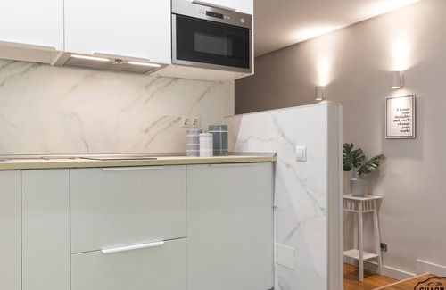 Golden Triangle of Art Apartment | Paseo del Prado I - Studio with Pool and Terrace