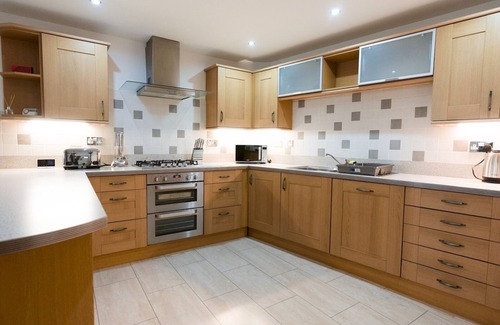 Kelvinbridge House | Pass the Keys | Beautiful Unique 3Bed Mews Cottage House