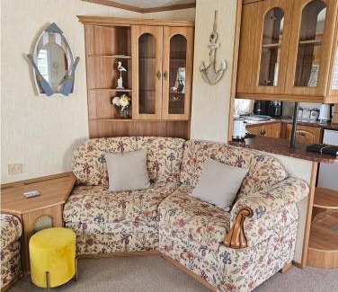 Glynarthen Resort | PB6