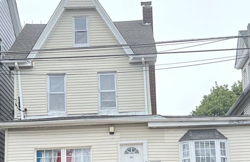 Hazleton Apartment | Peaceful home away from home in Hazleton PA. Close to many attractions.