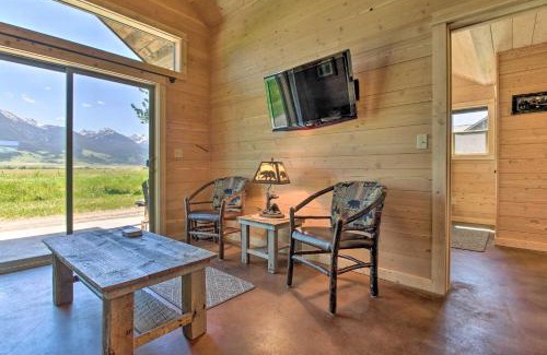Livingston House | Peaceful Mtn Retreat about 43 Mi to Yellowstone!