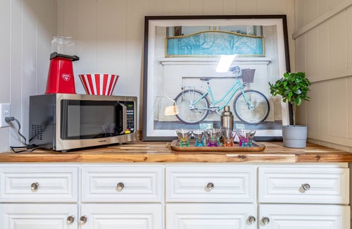 Wilmington House | Peaceful Retreat - Near Beaches, Downtown, UNCW