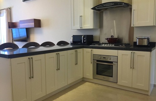 Freetown Apartment | Pearl Hotel & Residence