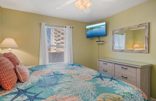 Destin Apartment | Pelican Beach Resort - Destin Condo Getaways by CLs