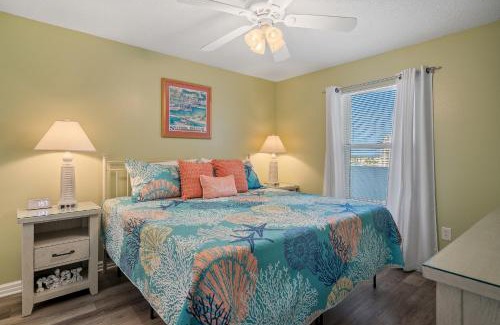 Destin Apartment | Pelican Beach Resort - Destin Condo Getaways by CLs