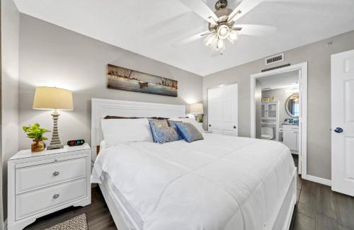 Destin Apartment | Pelican Beach Resort Unit 1109