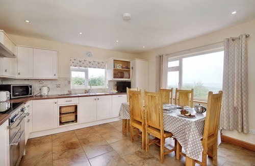 Llannefydd Cottage | PEN Y GAER, family friendly, with hot tub in Llannefydd