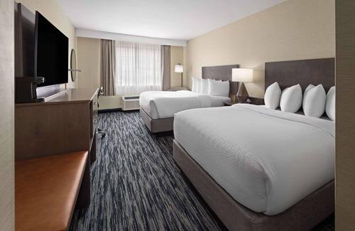 Camp Hill Hotel | Penn Harris Hotel Harrisburg, Trademark by Wyndham