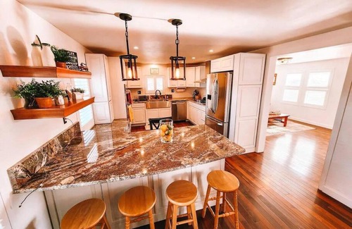 Penrose Villa | Penrose Retreat! Pet Friendly