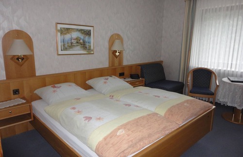 Hallenberg House | Pension Haus Volkesbach