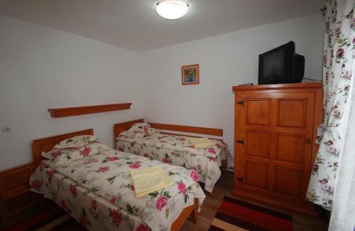 Gura Humorului House | Pension La Roata