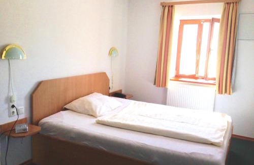Traunreut House | Pension Poschmühle