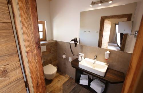 Weyarn House | Pension Schweizerhaus Garni