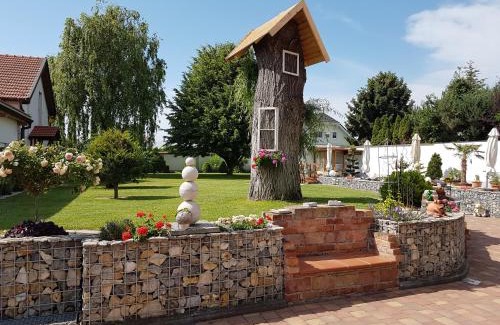 Morbisch am See House | Pension Sonnenhof