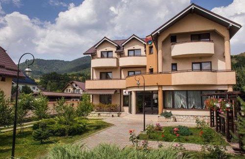 Viisoara House | Pensiunea Roua