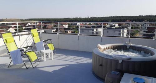 Pitesti Apartment | Penthouse View 29