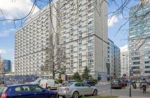 Mirow Apartment | Pereca Stylish Apartment Warsaw & Air Conditioning by Noclegi Renters